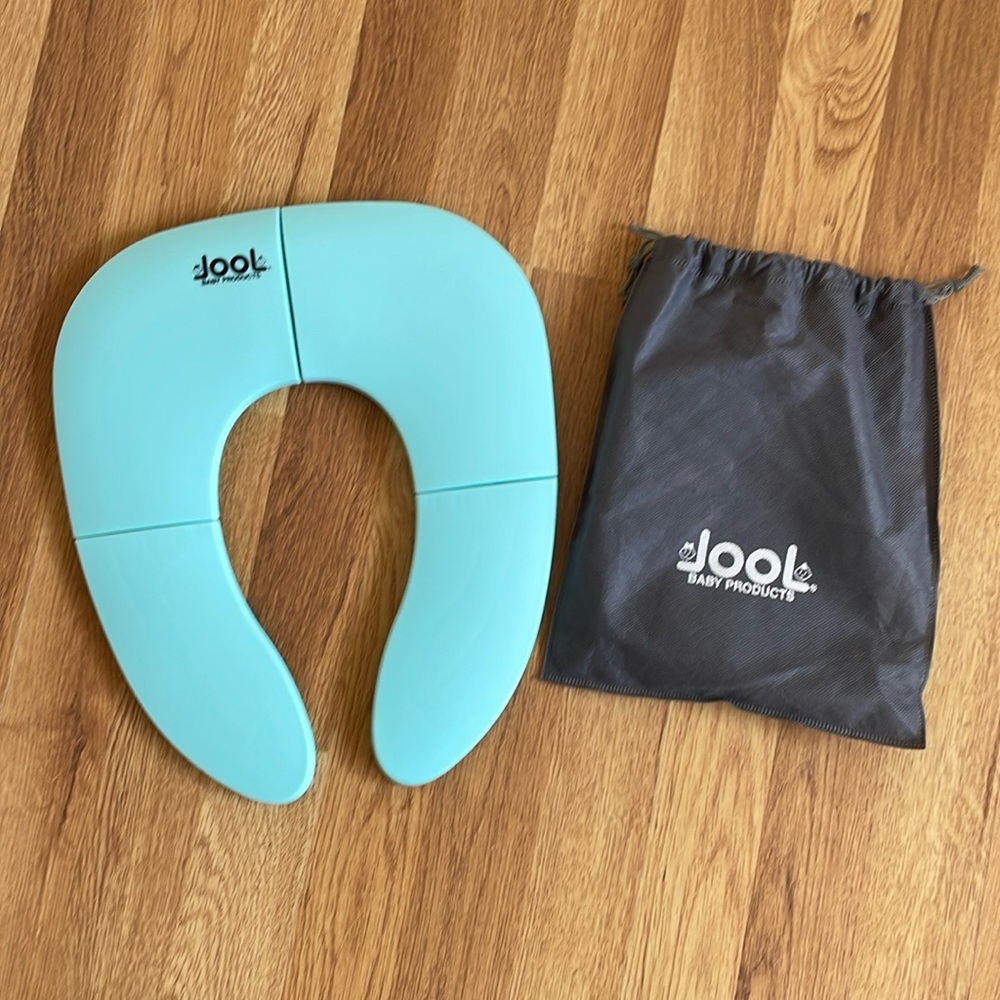 Jool toddler folding toilet seat EUC with pouch